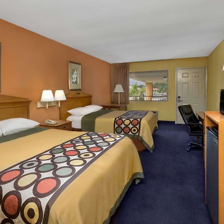 Super 8 By Wyndham Breaux Bridge Motel Buitenkant foto