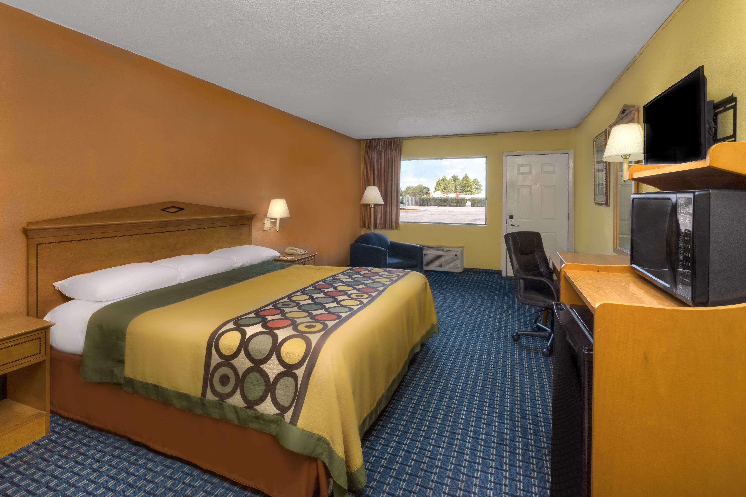 Super 8 By Wyndham Breaux Bridge Motel Buitenkant foto